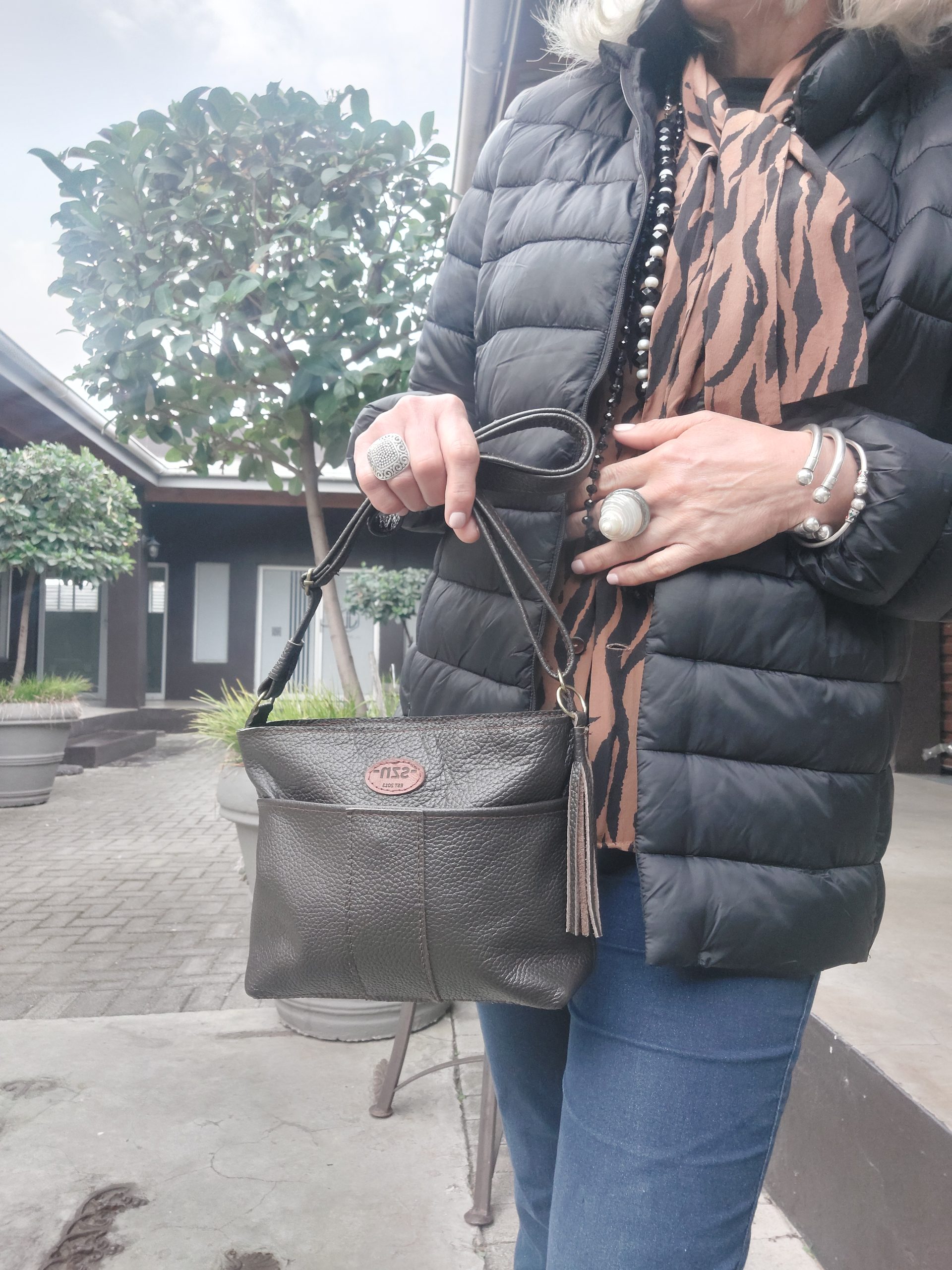 Axis crossbody Chocolate - Image 2