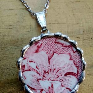 Vintage porcelain necklace