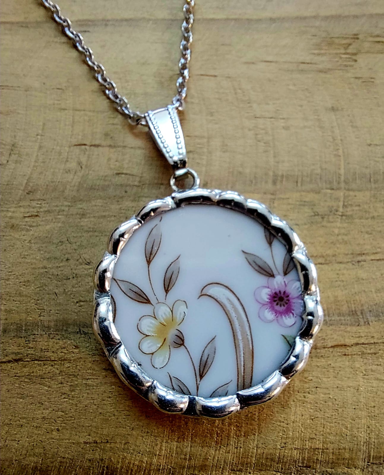 Vintage porcelain necklace