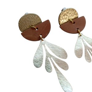 Khalani Earrings leaf half circle