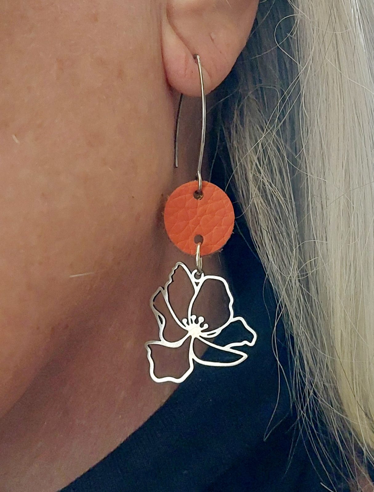 Khalani Bloom earrings orange - Image 2
